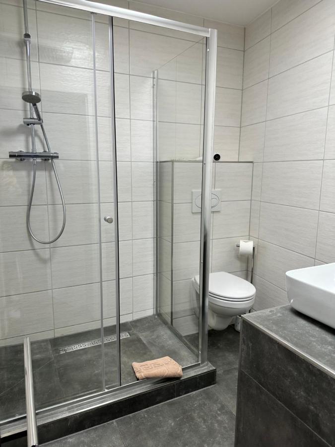 Gaestehaus Gluecksmoment Erfurt Esterno foto